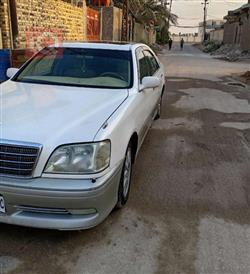 تۆیۆتا کراون